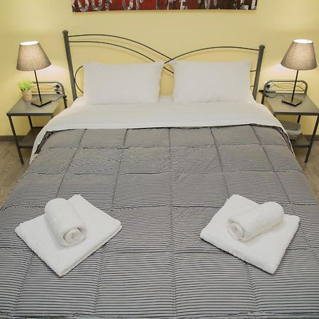 Cozy Renovated Flat In Koukaki Apartment Athens Luaran gambar